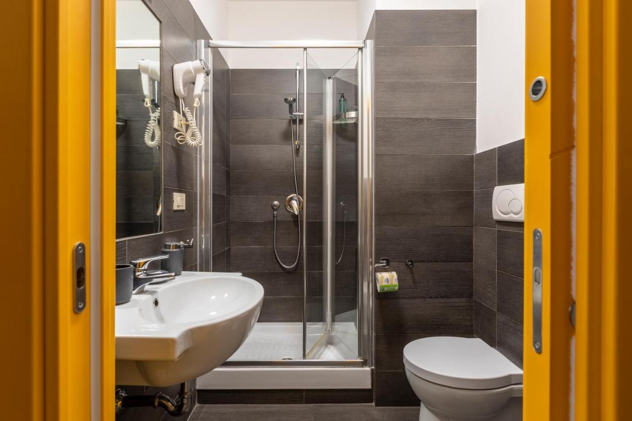La Riviere Guesthouse Trastevere Rome Bagian luar foto