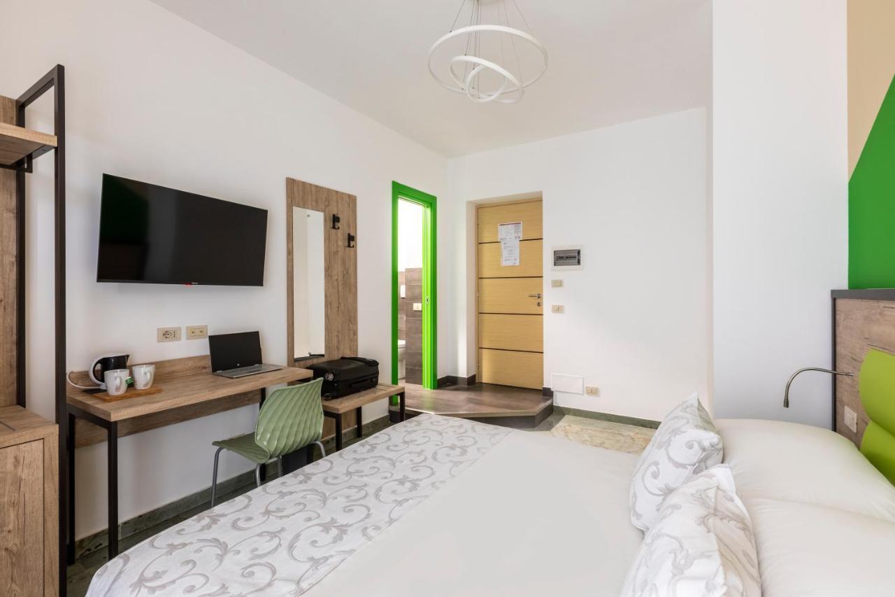 La Riviere Guesthouse Trastevere Rome Bagian luar foto