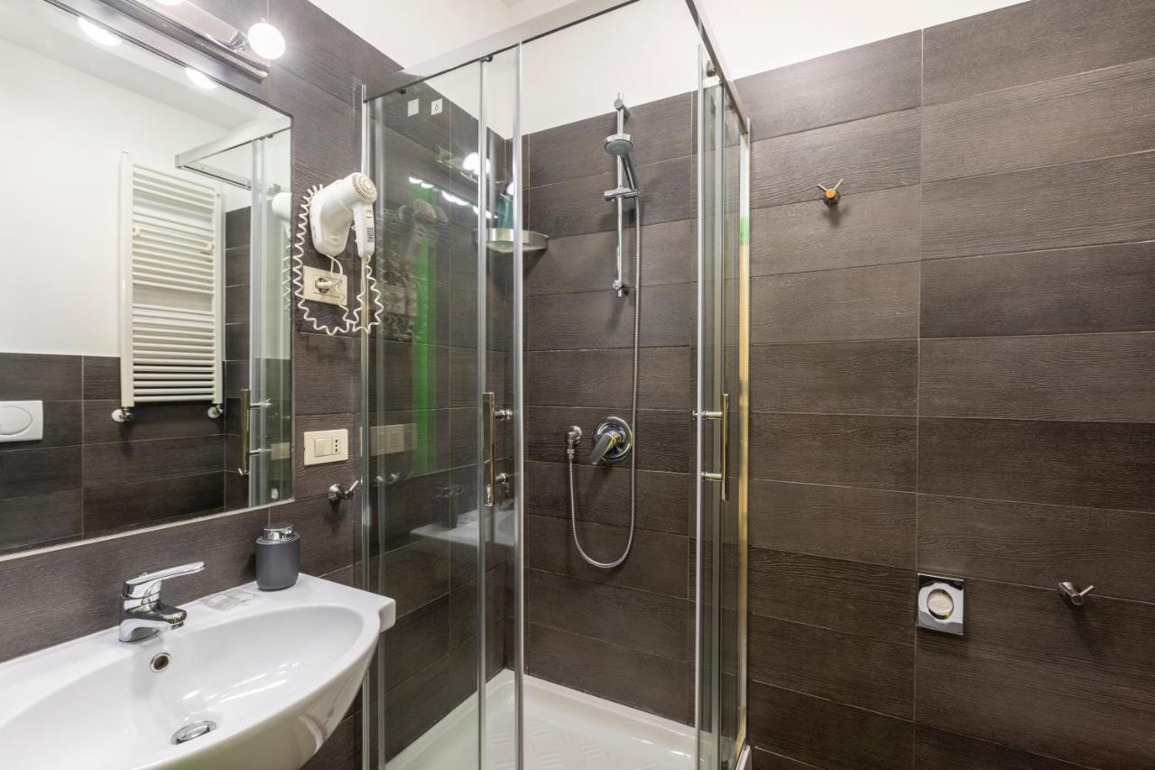 La Riviere Guesthouse Trastevere Rome Bagian luar foto